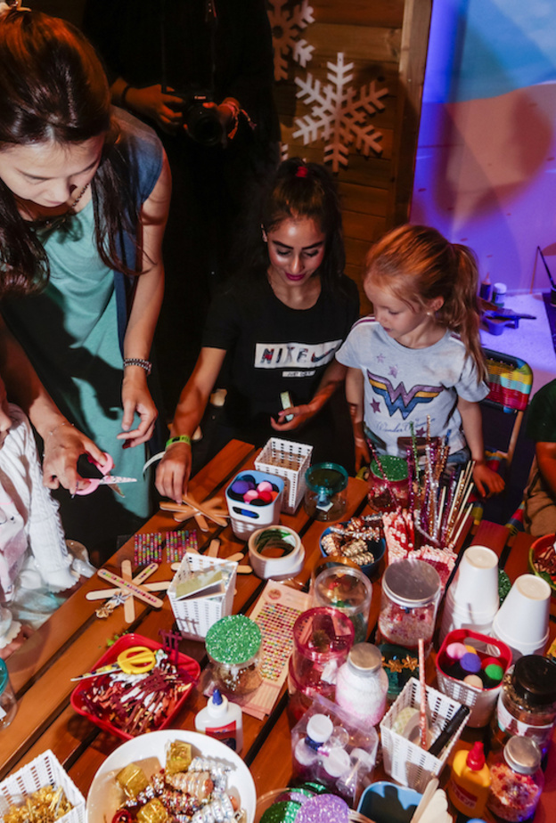 مهرجان "لحظات أبوظبي" الشتوي .. عالمٍ ينبض بالسحر