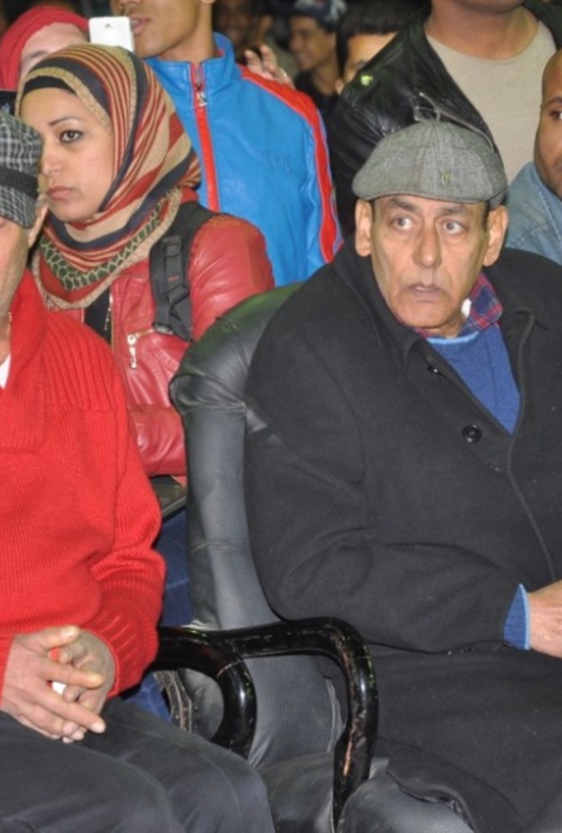 الفنانان أحمد بدير وفاروق الفيشاوى فى الصف الأول للعزاء