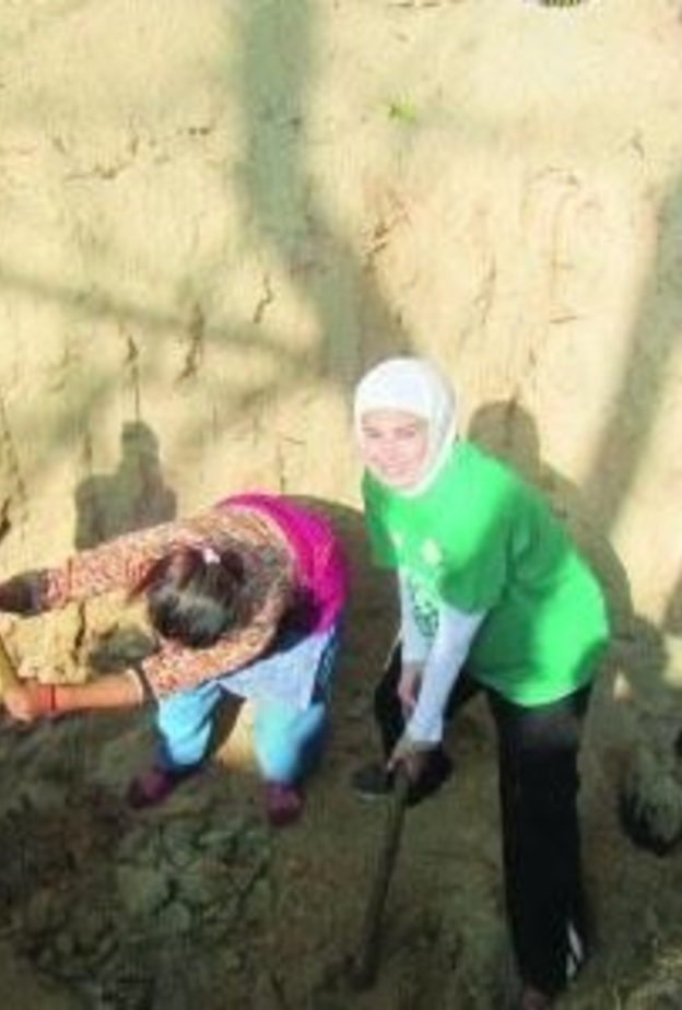 الفتاة المتطوعة