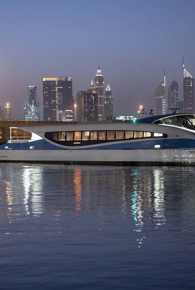 مسارا جديدا لخدمة "الفيري" بين دبي مول ومارينا مول