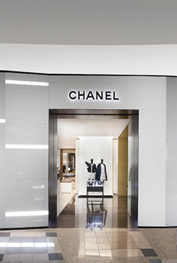 CHANEL تعيد افتتاح بوتيكها في الرياض