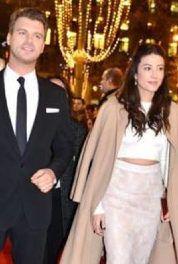 كيفانج تاتليتوغ مع خطيبته