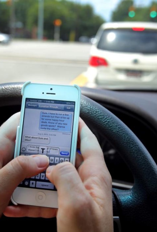 السجن .. لمستخدمي الجوال في السعودية 