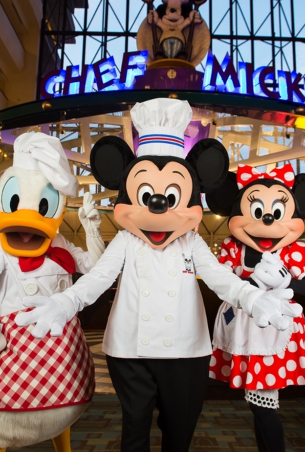 مطعم Chef Mickey’s