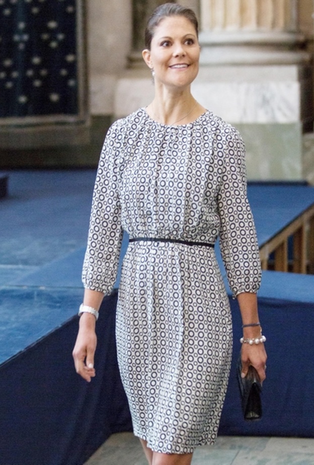 الاميرة فيكتوريا تنشر صورة الامير أوسكار 