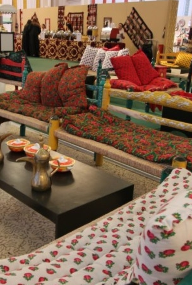 من اجنحة المعرض في نسخة سابقة