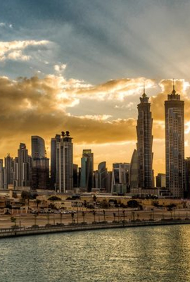 طقس الإمارات : صحو إلى غائم جزئيا بوجه عام مغبر أحيانا