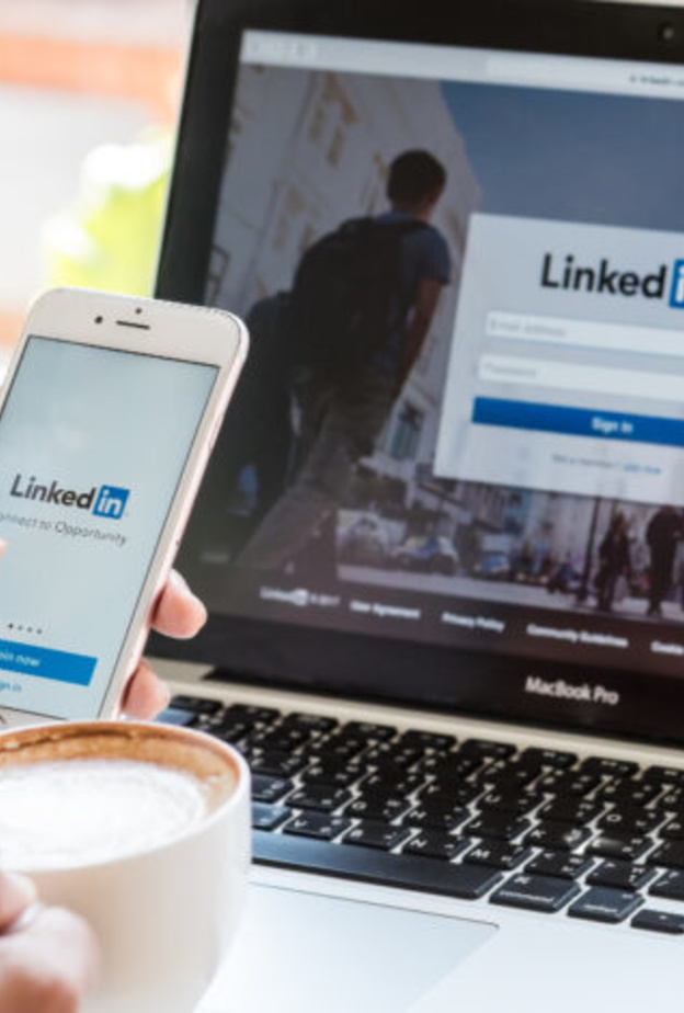 LinkedIn يتيح تحميل مقاطع صوتية لإخبار الأشخاص بكيفية نطق اسمك
