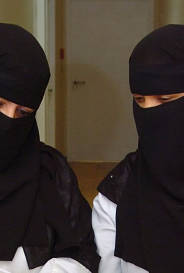 قصص الممرضات السعوديات تلاقي تشجيع الجميع