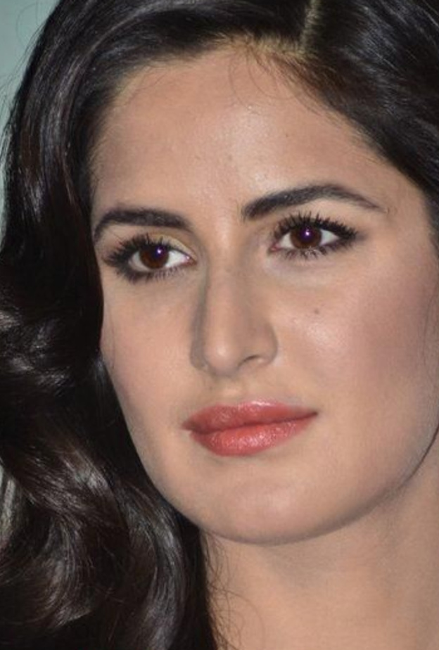 كاترينا كيف ليست سعيدة 