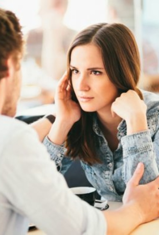 طرق حل المشاكل بين المخطوبين 