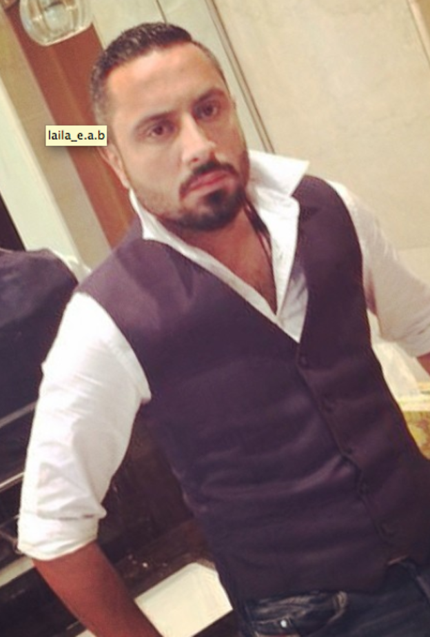 قيس الشيخ نجيب نسق القميص مع الجيليه