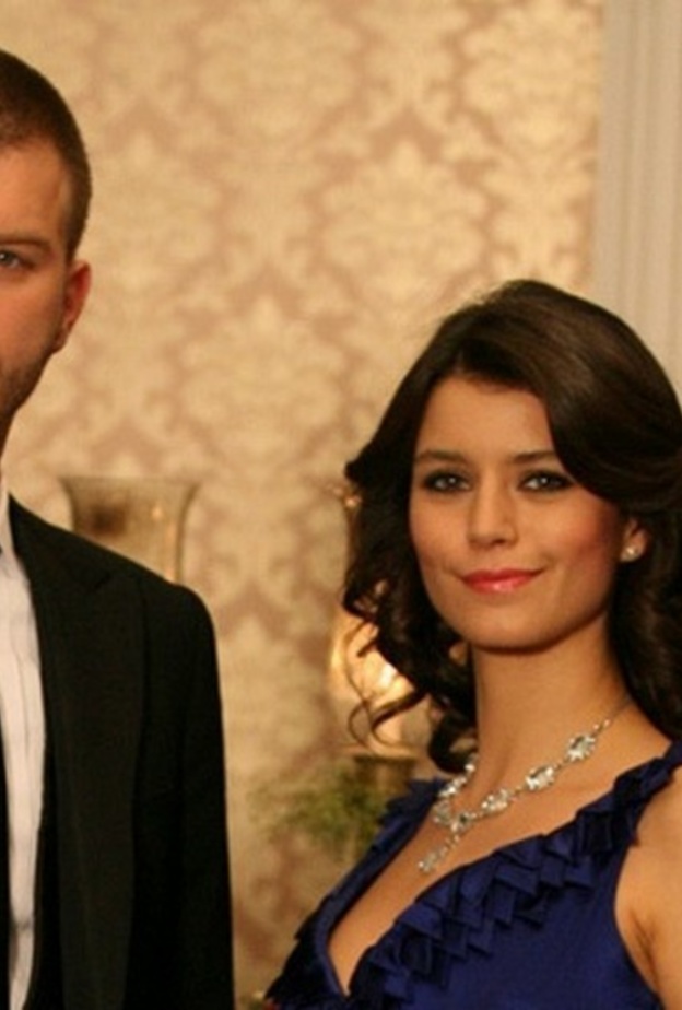 كيفانج تاتيلتوغ وبيرين سات في مشهد من العشق الممنوع