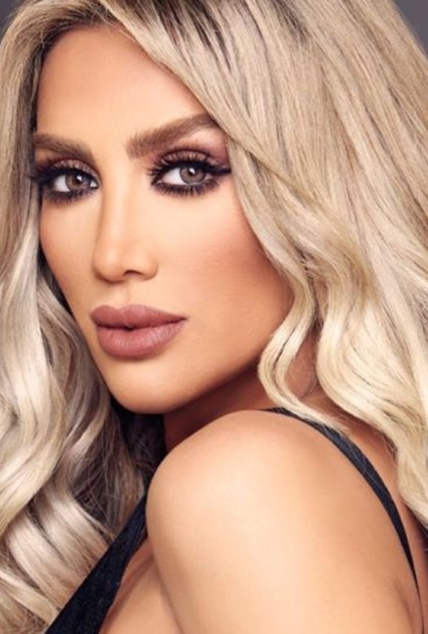 المكياج الترابي على طريقة مايا دياب