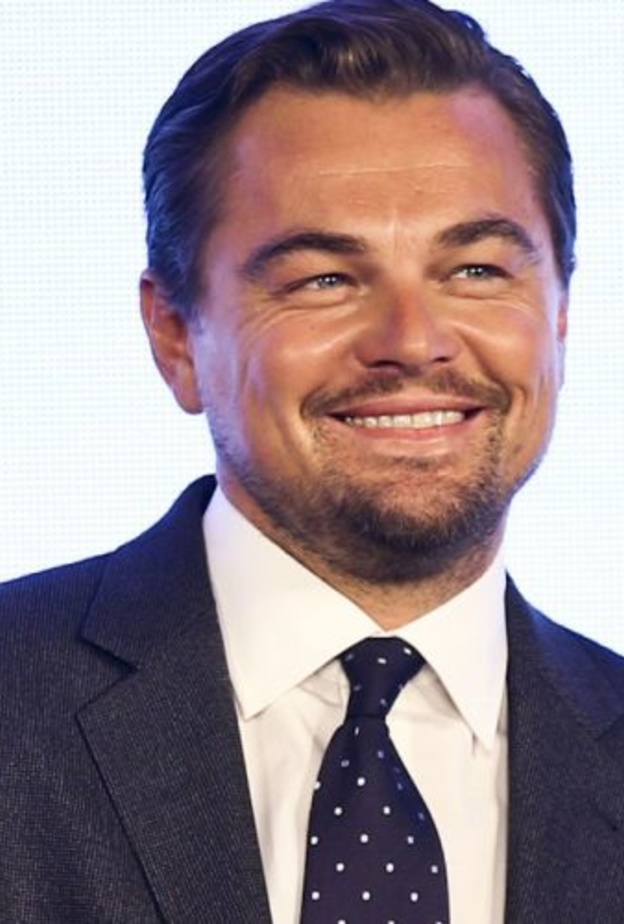 عارضة ازياء جديدة في حياة ليوناردو دي كابريو