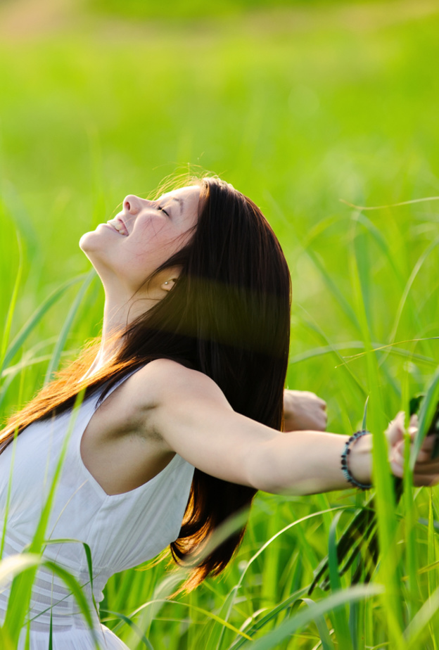 التفكير الايجابي يبعث النشاط والحيوية في داخلنا