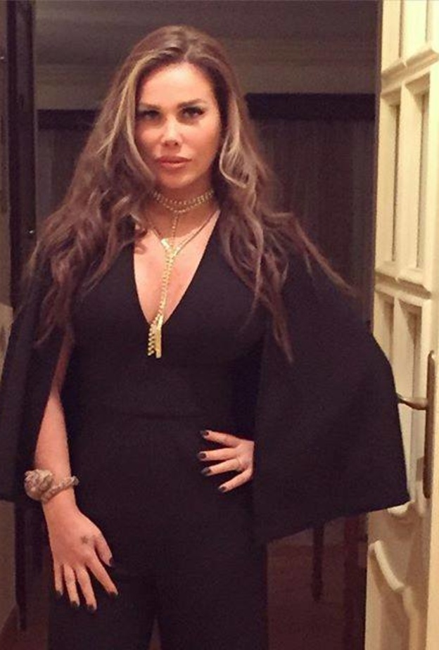 طلة نيكول سابا من حفل الزفاف