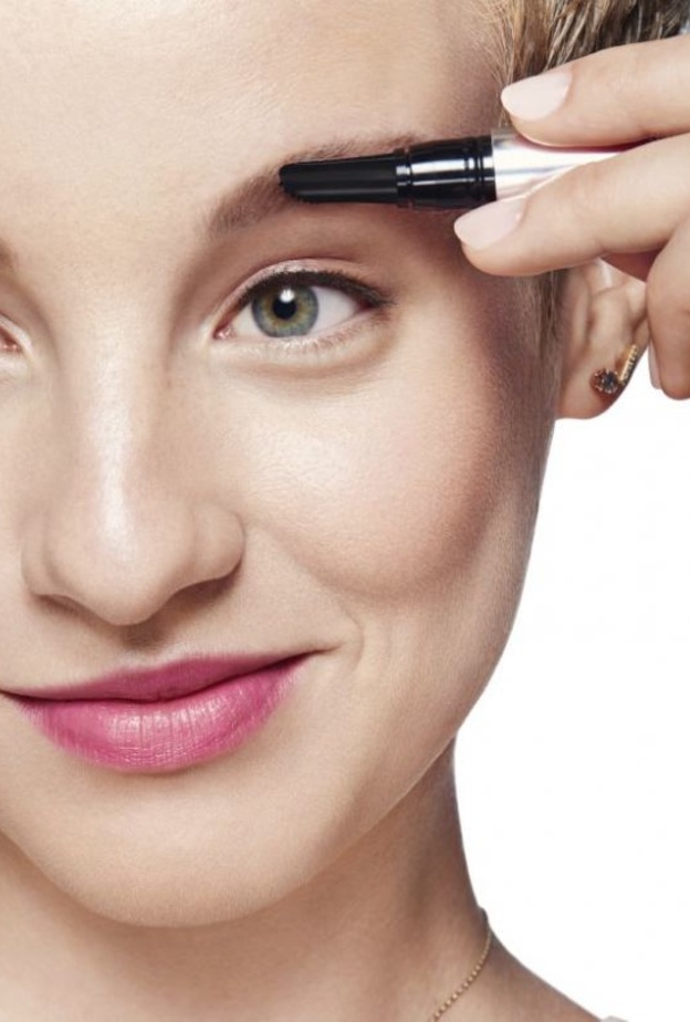 قلم Browvo برووفو المرطب التحضيري الغني بالعناصر المغذية