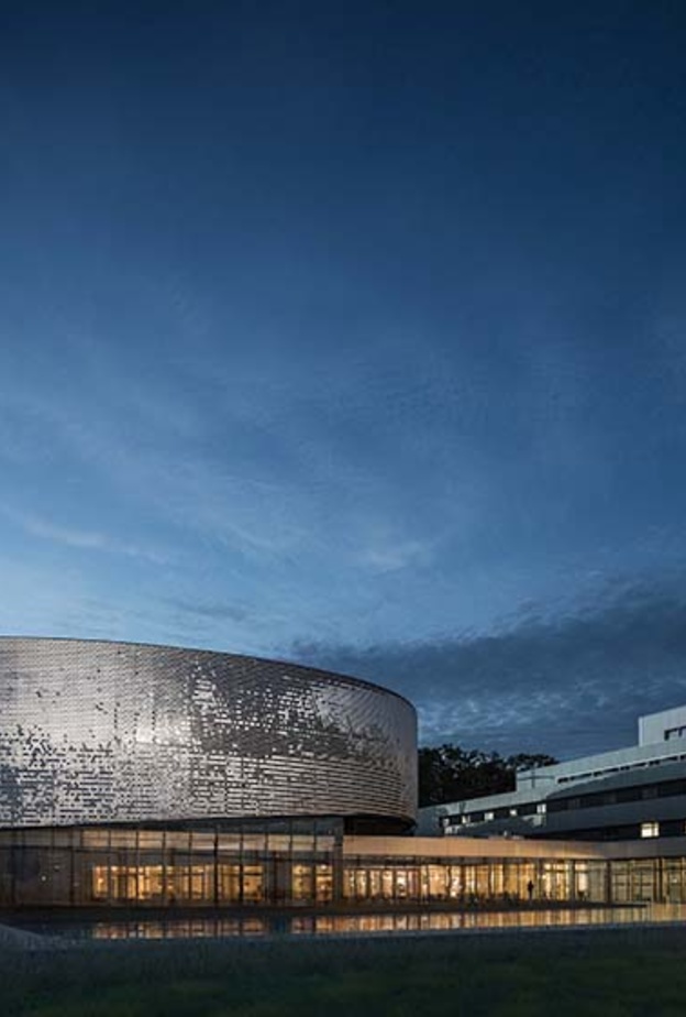 أكبر حوض مائي في أوروبا .. قريباً في لوزان