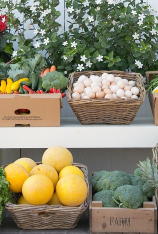 أفضل منصات توصيل الخضراوات والفواكه الطازجة في الإمارات