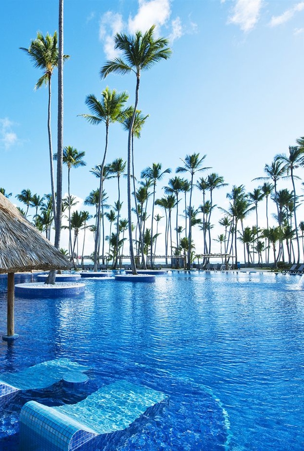 منتجع Melia Caribe Tropical Punta Cana في جمهورية الدومينيكان 