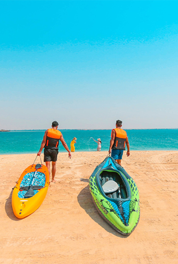 "بحر الرياض" إطلالة تركوازية على شاطيء البحر الأحمر