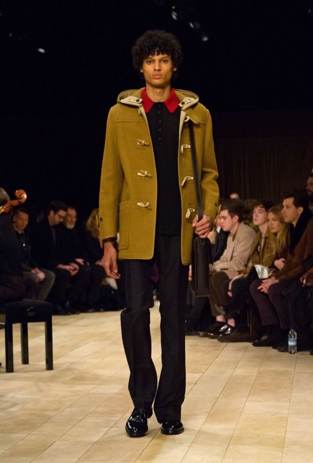 العصرية والأناقة في مجموعة Burberry للرجال لخريف وشتاء 2016