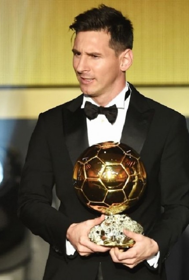 للمرة الخامسة.. ميسي أفضل لاعب في العالم
