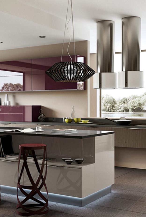 كراسي عالية من المعدن بلون قرميدي