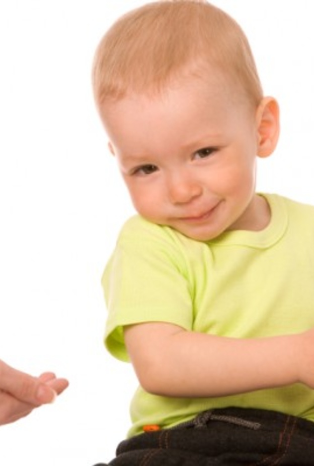 كيف تتعاملين مع الطفل البخيل؟