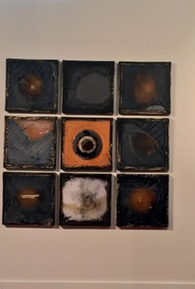 من لوحات المعرض السعودي المعاصر