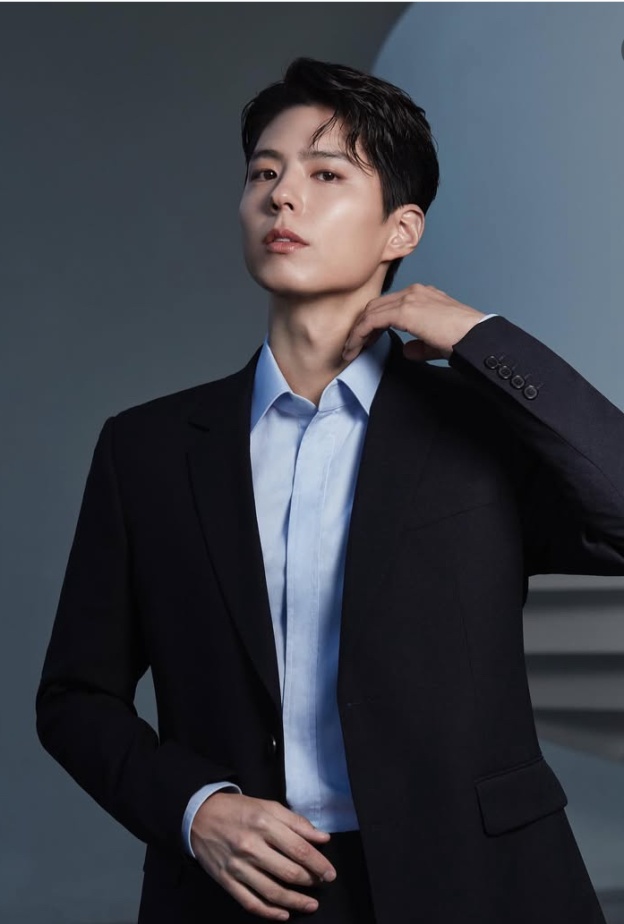 النجم الكوري بارك بو غوم