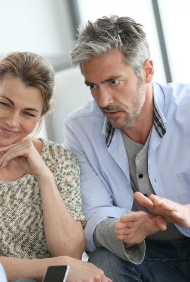 استماع الوالدين باهتمام لشكاوي الطفل ونقلها لإدارة المدرسة لتفادي الاضطرابات النفسية منها فيما بعد