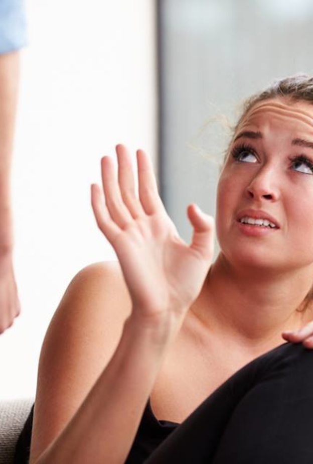 الأم المعنفة قنبلة موقوتة قد تنفجر في وجه أطفالها