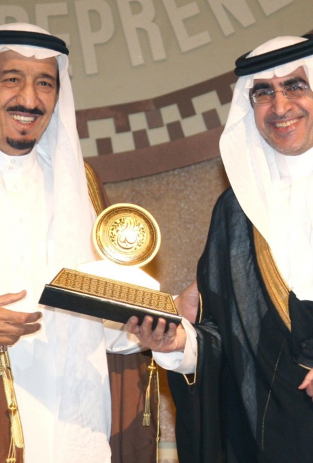 عزام الدخيل والملك سلمان