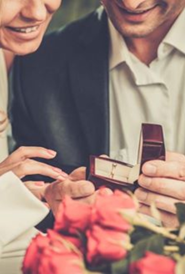 هذه هي مواصفات الزوج الرومانسي الذي تتمناه كل إمرأة 