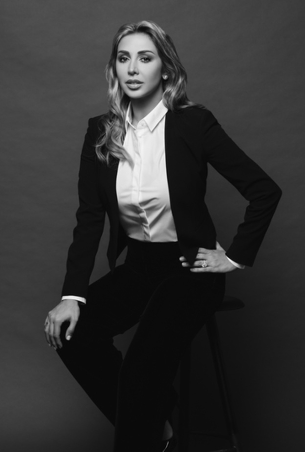 جويل تدعم المرأة 