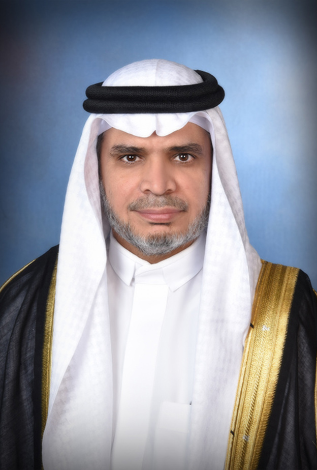 وزير التعليم الدكتور احمد العيسى