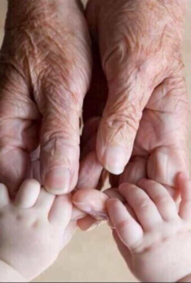 قصص بر الوالدين لا تنتهي