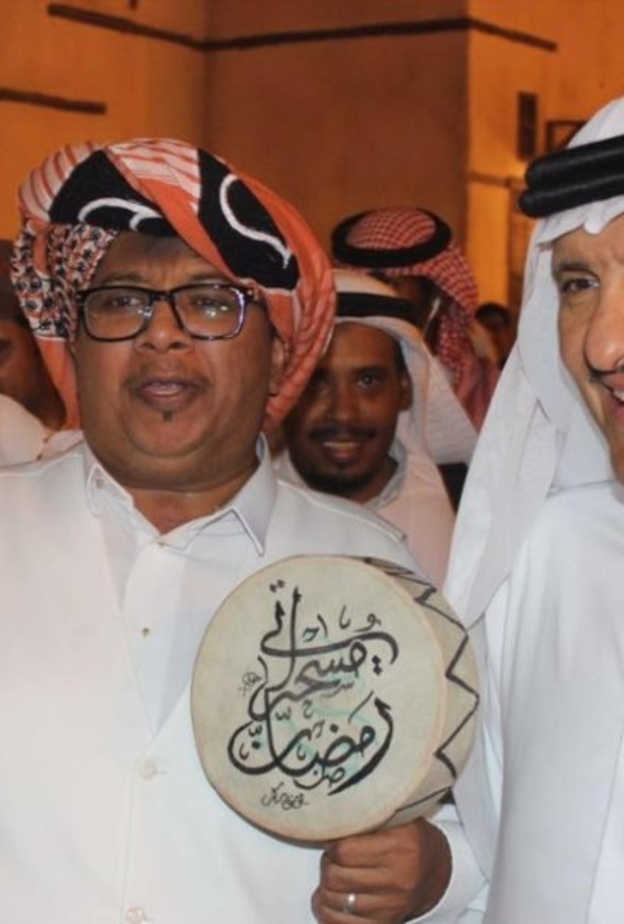 الامير سلطان بن سلمان في زيارة للمهرجان