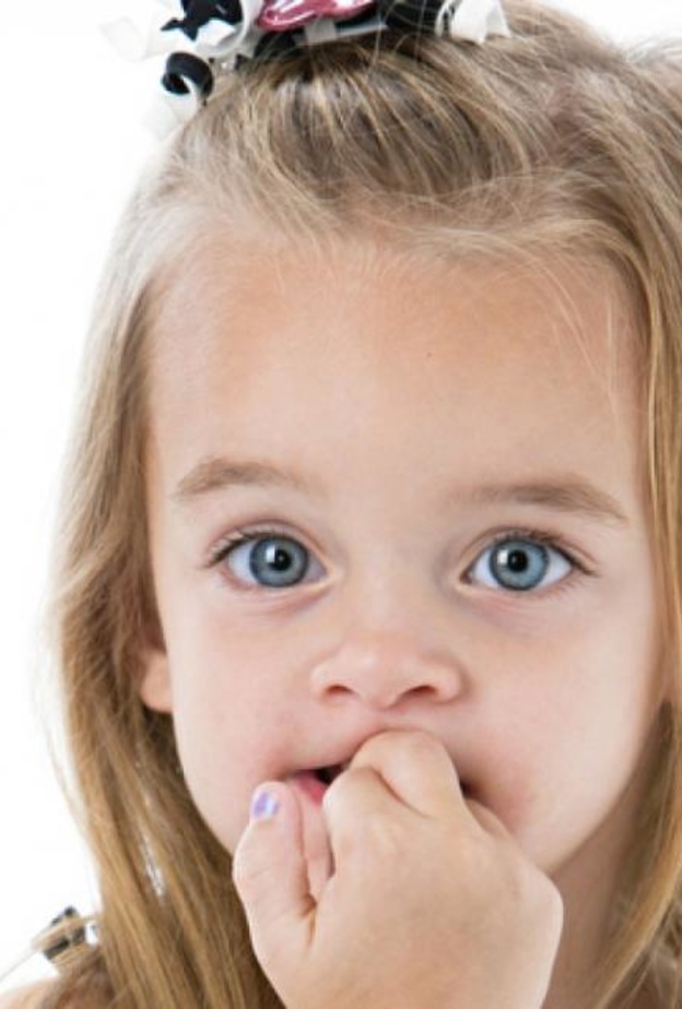 عادة قضم الأظافر