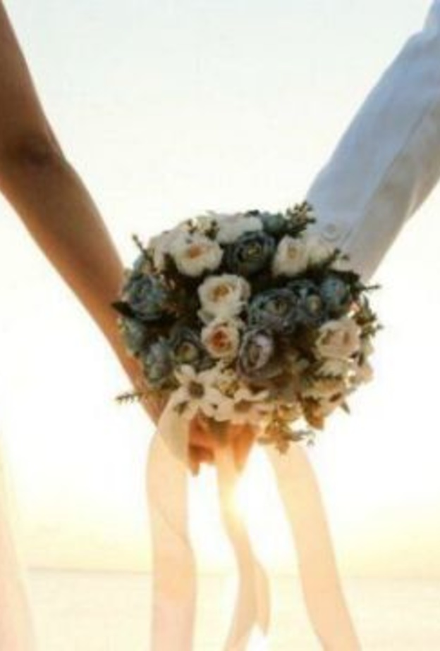 تعليقات القراء على تصرف والدة العريس