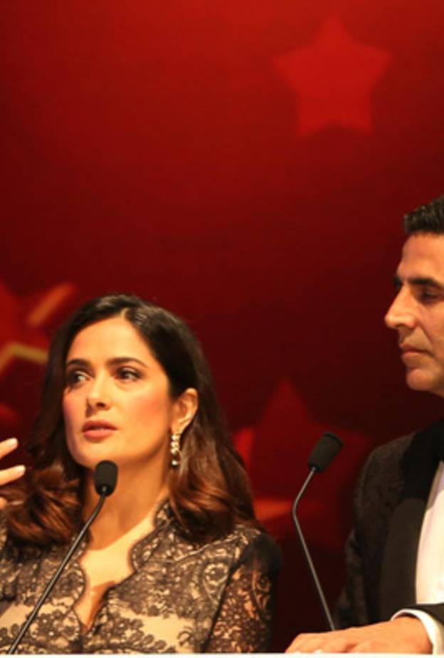 سلمى واكشاي يلقون كلمته بالحفل