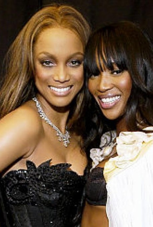 الخلافات بين نعومي كامبل وتايرا بانكس بدأت منذ سنوات عديدة وتحديدا في عام 1994