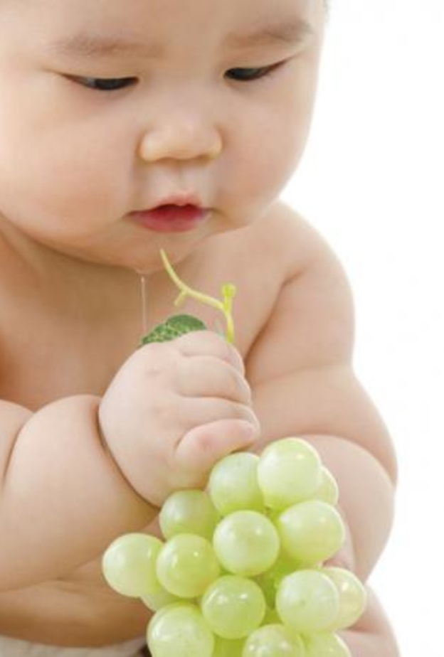 السمنة عند الاطفال الرضع اسبابها وطرق علاجها