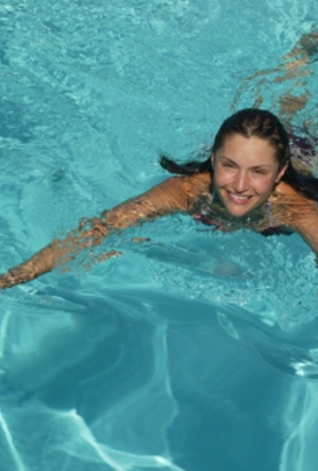 فوائد السباحه