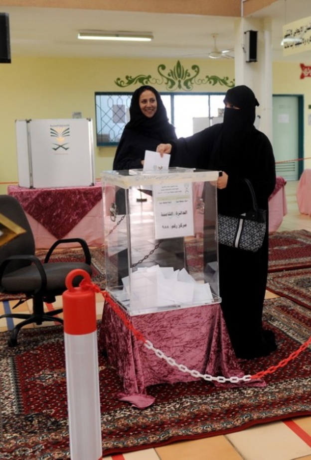 فوز ١٧ مرشحة في الانتخابات البلدية