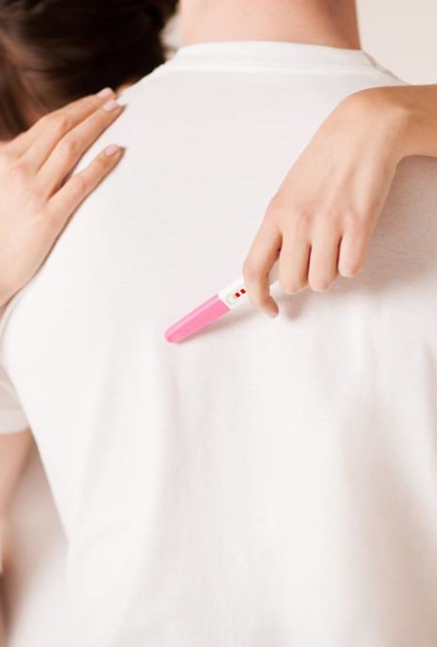 زيادة وزن الرجل تعوق حدوث الحمل وتؤخر الإنجاب