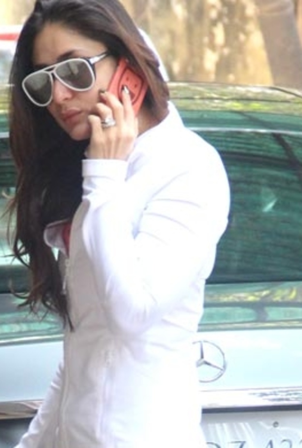 كارينا كابور خان في إطلالة رياضية أنيقة