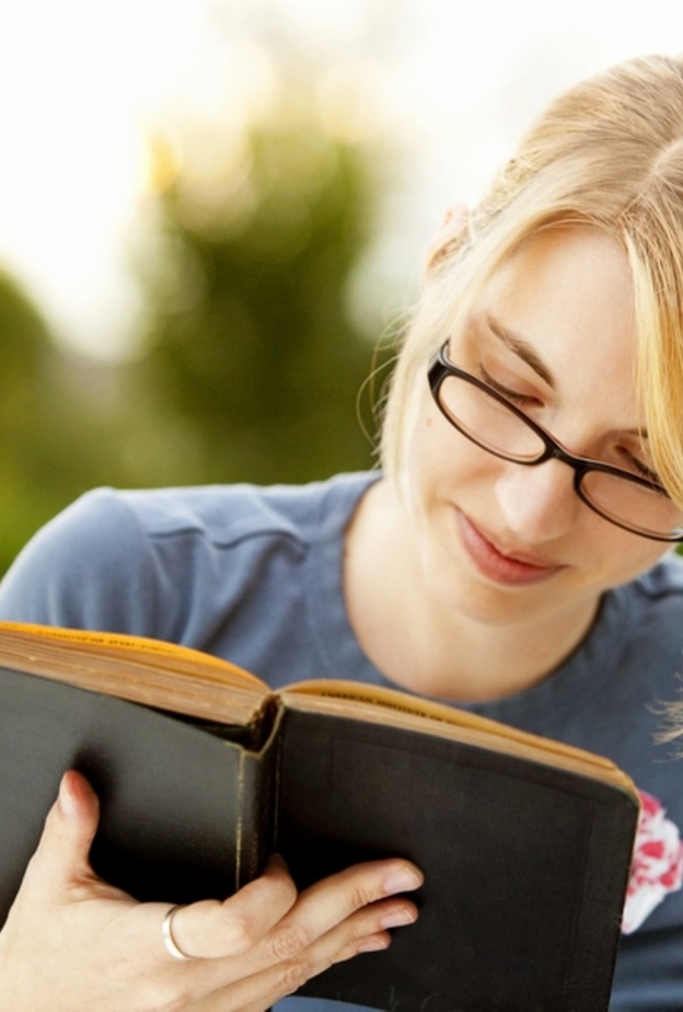 هل الإناث أكثر قراءة ؟ 